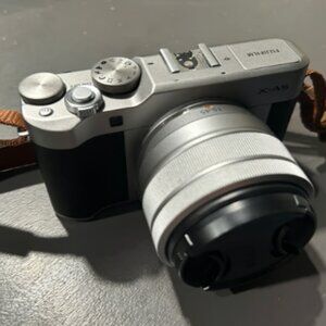 Fujifilm X-a5
